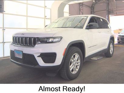 Used 2023 Jeep Grand Cherokee Laredo