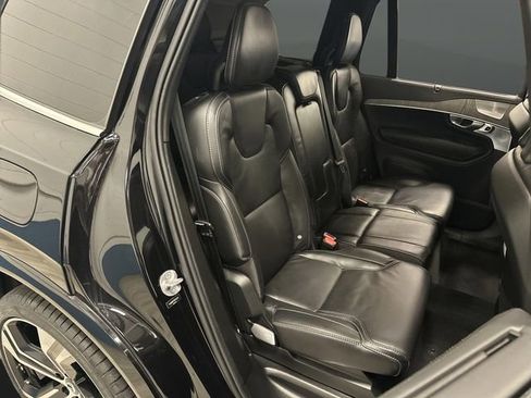 Used 2024 Volvo XC90 B6 Ultimate w/ Lounge Package image 32