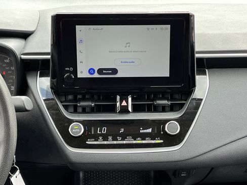 Used 2024 Toyota Corolla LE FWD image 15