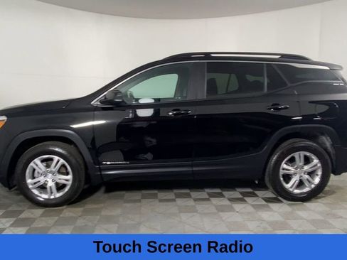 Used 2022 GMC Terrain SLE w/ Driver Convenience Package image 8