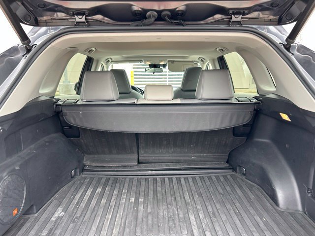 Used 2020 Toyota RAV4 XLE Premium AWD/4WD image 9