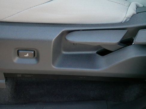 Certified 2026 Toyota Tacoma SR5 image 20