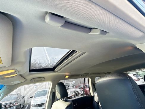 Used 2017 Nissan Armada SL w/ Moonroof Package image 24