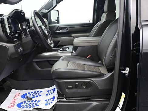 Used 2024 Chevrolet Silverado 2500 ZR2 image 14