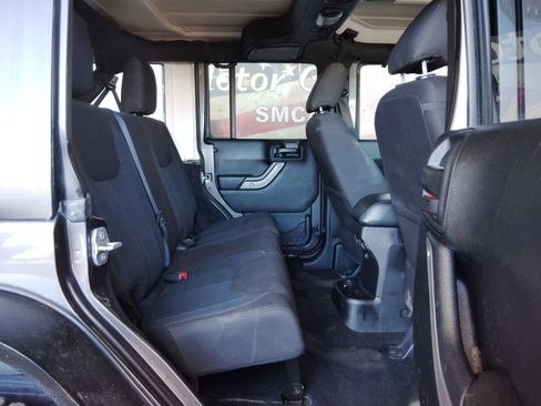 Used 2017 Jeep Wrangler Unlimited Sport AWD/4WD image 15