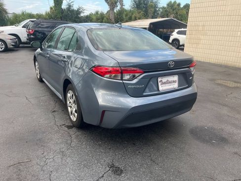 Used 2024 Toyota Corolla LE FWD image 3