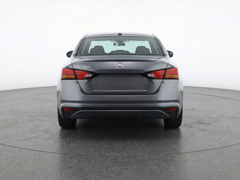 Used 2025 Nissan Altima 2.5 SV FWD image 7