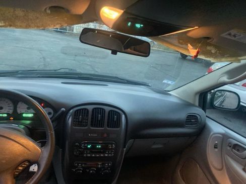 Used 2006 Dodge Grand Caravan SXT image 15