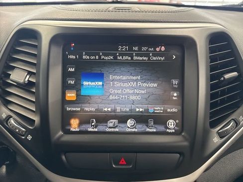 Used 2015 Jeep Cherokee Latitude w/ Cold Weather Group image 37