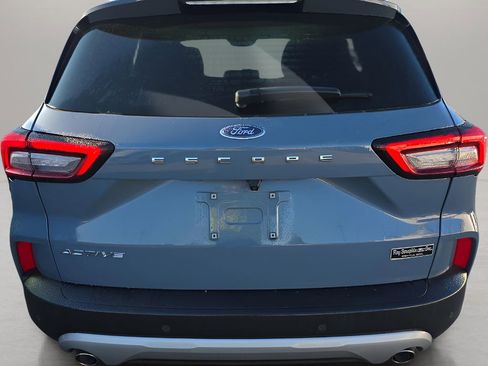 Used 2024 Ford Escape Active w/ Cold Weather Package FWD image 2