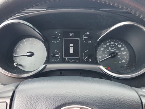 Used 2018 Toyota Sequoia SR5 RWD image 16