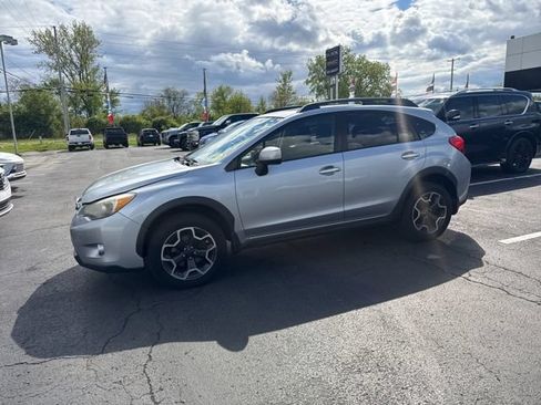 Used 2014 Subaru Crosstrek 2.0i Premium w/ Moonroof Package AWD/4WD image 12