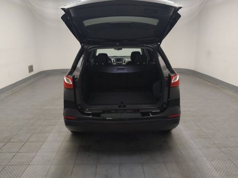 Used 2020 Chevrolet Equinox LS w/ LPO, Cargo Package AWD/4WD image 29