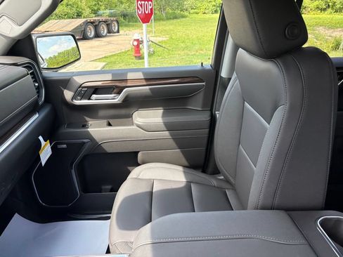 New 2026 Chevrolet Silverado 1500 RST w/ RST All Star Premium Package AWD/4WD image 16
