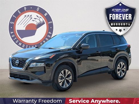 Used 2023 Nissan Rogue SV image 1