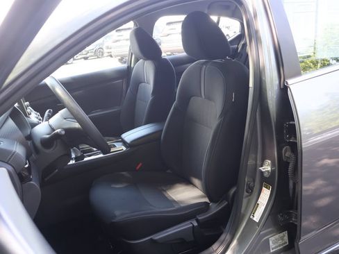 Used 2024 Nissan Sentra SV FWD image 28