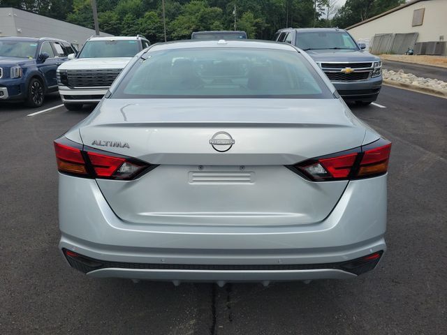 Used 2025 Nissan Altima 2.5 SV FWD image 6