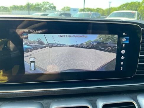 Used 2022 Mercedes-Benz GLS 450 4MATIC image 42
