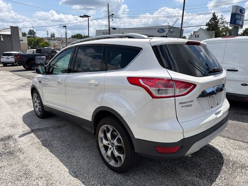 Used 2014 Ford Escape Titanium w/ Equipment Group 401A AWD/4WD image 8