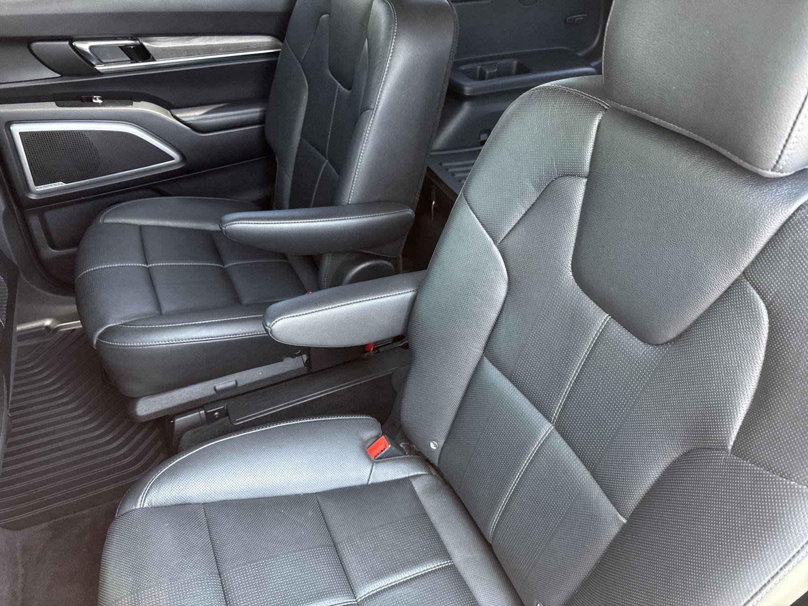 Used 2020 Kia Telluride EX w/ EX Premium Package AWD/4WD image 32