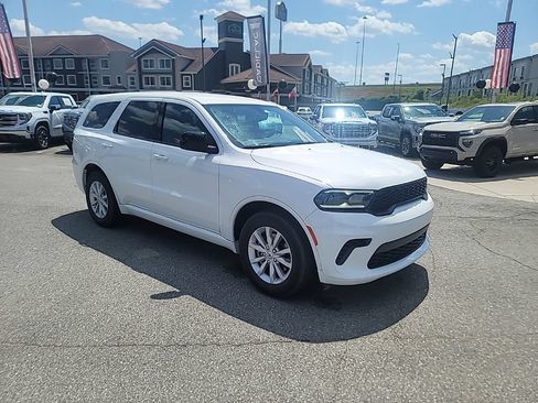 Used 2025 Dodge Durango GT RWD image 1