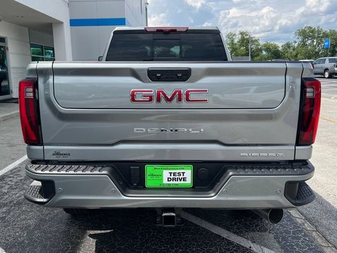 New 2026 GMC Sierra 2500 Denali w/ Denali Reserve Package AWD/4WD image 7