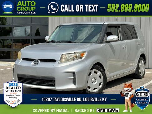 Used 2012 Scion xB FWD image 1