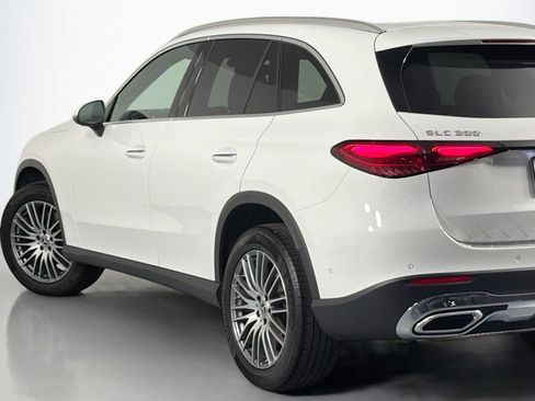 Used 2026 Mercedes-Benz GLC 300 image 16