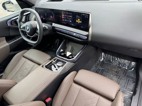 Certified 2025 BMW X3 xDrive30i w/ Premium Package image 29