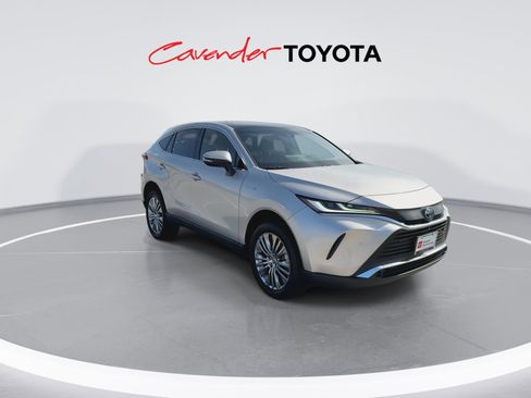 Used 2021 Toyota Venza Limited w/ Advanced Technology Package AWD/4WD image 2
