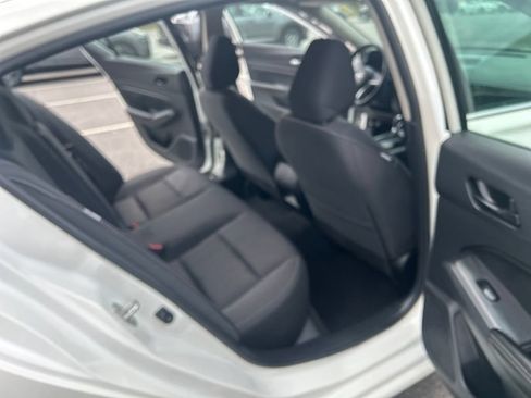 Certified 2025 Nissan Altima 2.5 SV FWD image 22