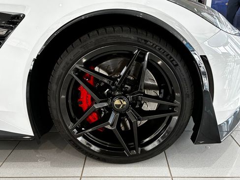 Used 2016 Chevrolet Corvette Z06 w/ 3LZ Preferred Equipment Group RWD image 16