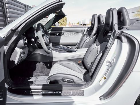 Used 2020 Mercedes-Benz AMG GT R image 44
