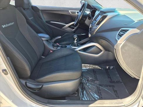 Used 2013 Hyundai Veloster RE:MIX Edition FWD image 19