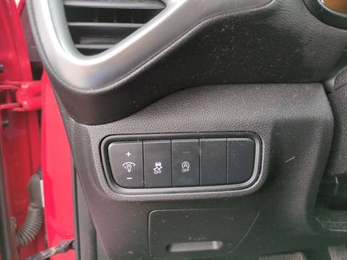 Used 2023 Kia Soul LX FWD image 16
