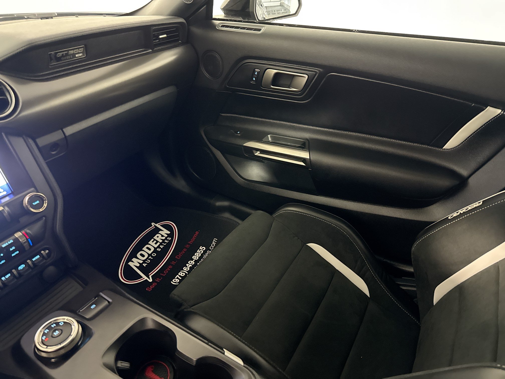 Used 2021 Ford Mustang Shelby GT500 w/ Technology Package RWD image 30