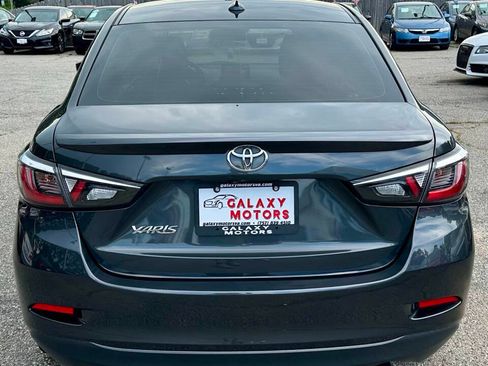 Used 2020 Toyota Yaris LE FWD image 8