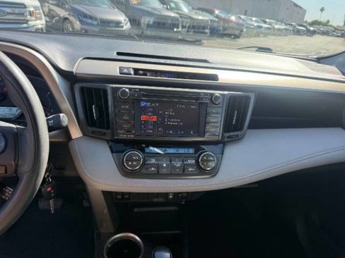 Used 2013 Toyota RAV4 XLE FWD image 13