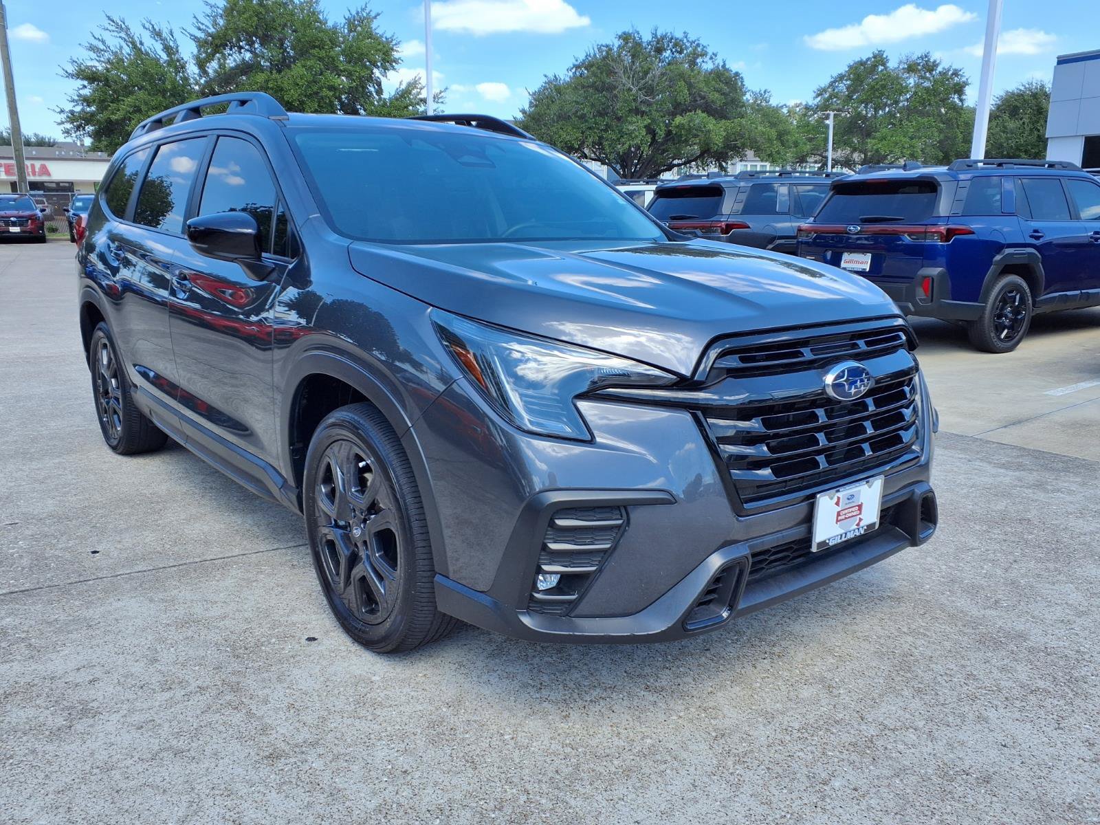 Used 2025 Subaru Ascent Onyx Edition AWD/4WD image 2