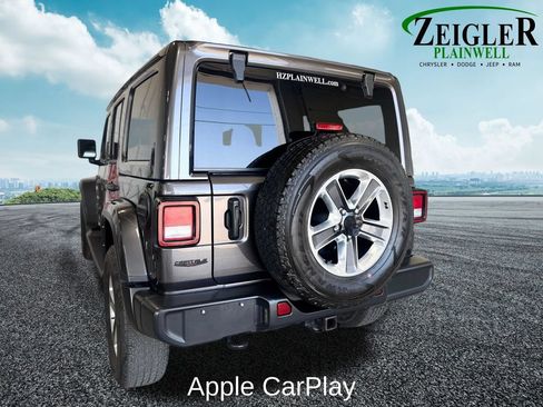 Used 2021 Jeep Wrangler Unlimited Sahara w/ Uconnect 4C Nav & Sound Group AWD/4WD image 4