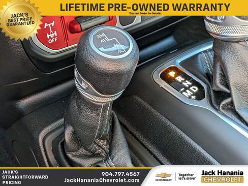 Used 2024 Jeep Wrangler Willys image 25