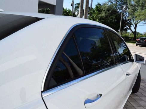 Used 2014 Mercedes-Benz E 350 Sedan image 31