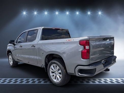 Used 2023 Chevrolet Silverado 1500 Custom AWD/4WD image 5
