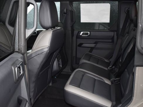 New 2026 Ford Bronco Outer Banks AWD/4WD image 11