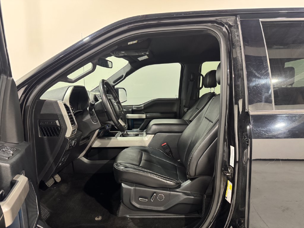 Used 2018 Ford F150 Lariat w/ Equipment Group 502A Luxury AWD/4WD image 14