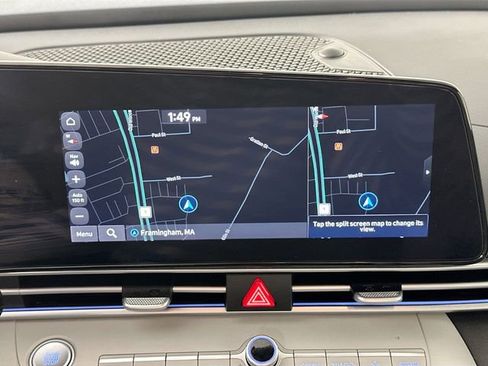 Used 2025 Hyundai Elantra Limited FWD image 12