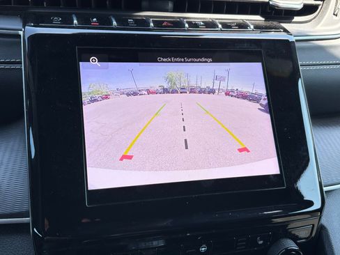 Used 2024 Jeep Grand Cherokee L Laredo image 6