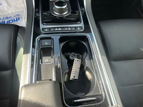 Used 2019 Jaguar XE R-Sport image 17