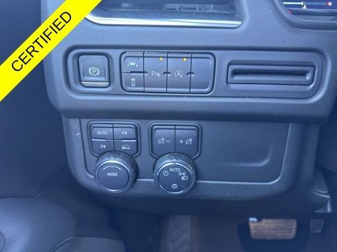Used 2024 Chevrolet Tahoe LT AWD/4WD image 17