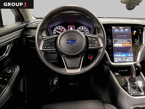 Used 2025 Subaru Outback Premium AWD/4WD image 6